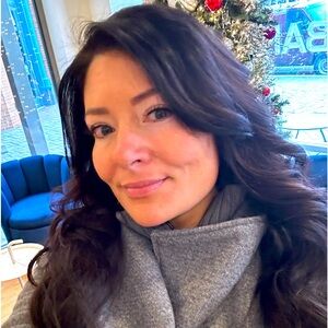 Meet your Posher, April